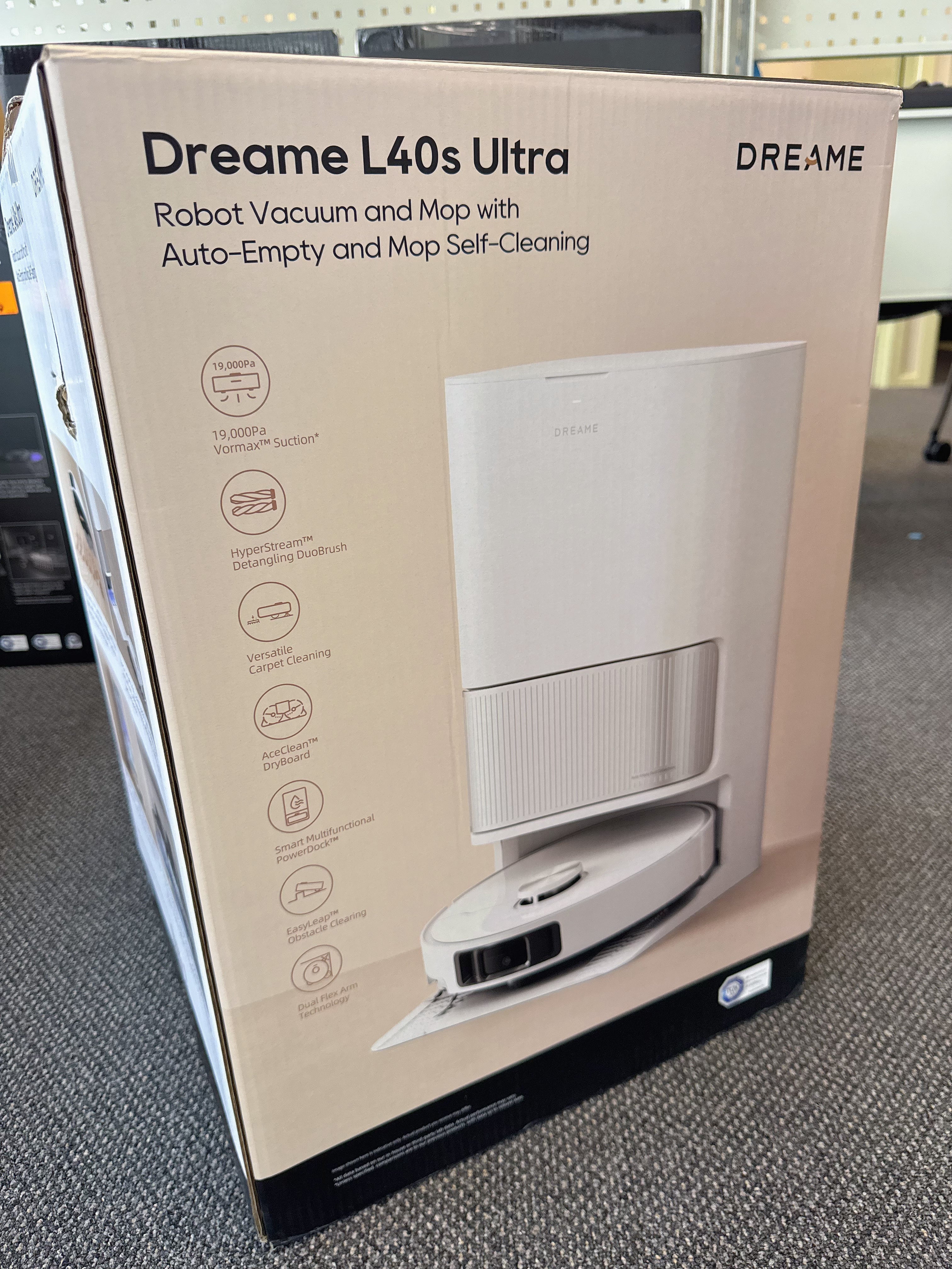 Dreame L40s Ultra Robot Vacuum and Mop - Refurbished