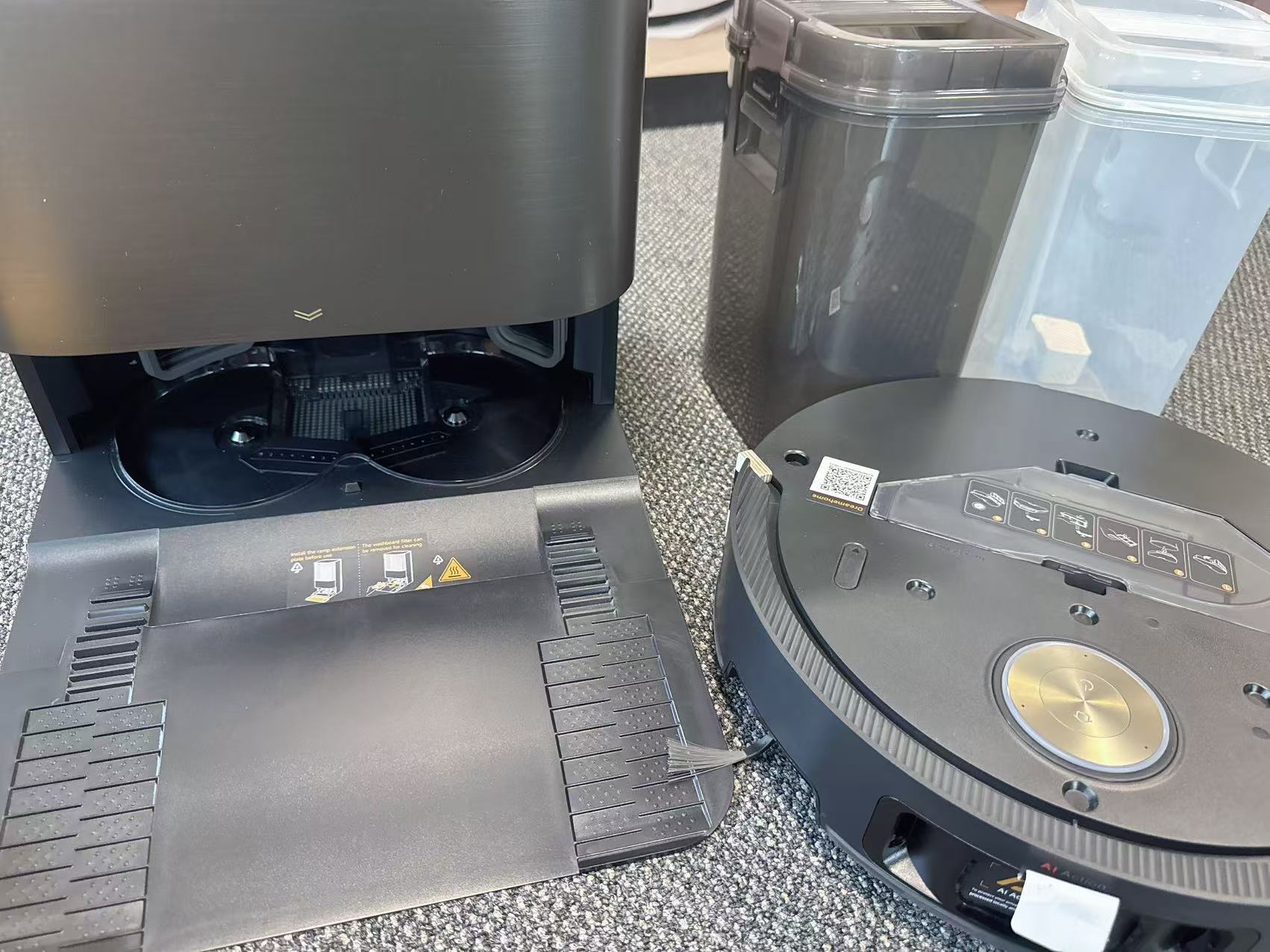 Dreame X50 Ultra Robot Vacuum and Mop-Refurbished