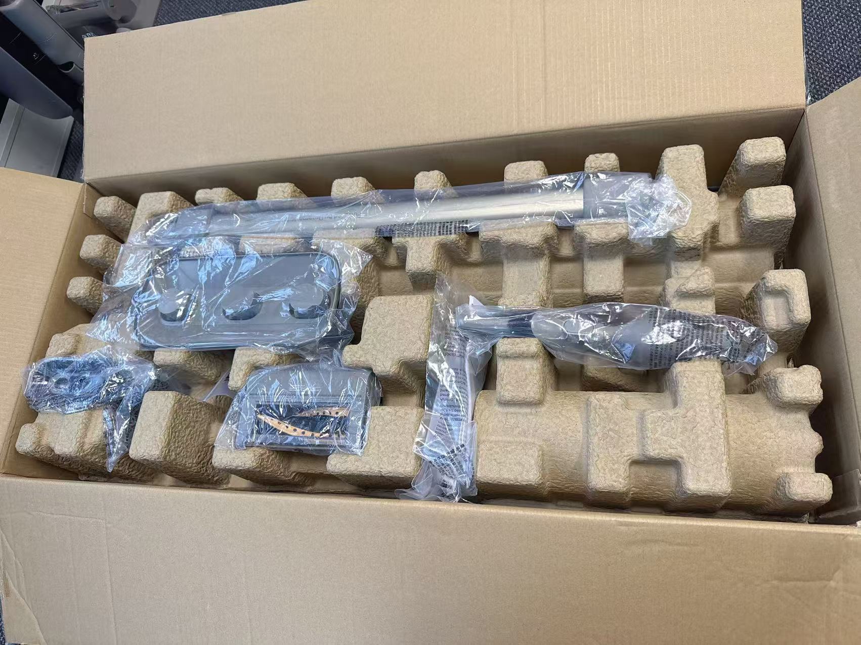 Dreame Z10 Station Cordless Stick Vacuum with Self Empty Hub-Refurbished