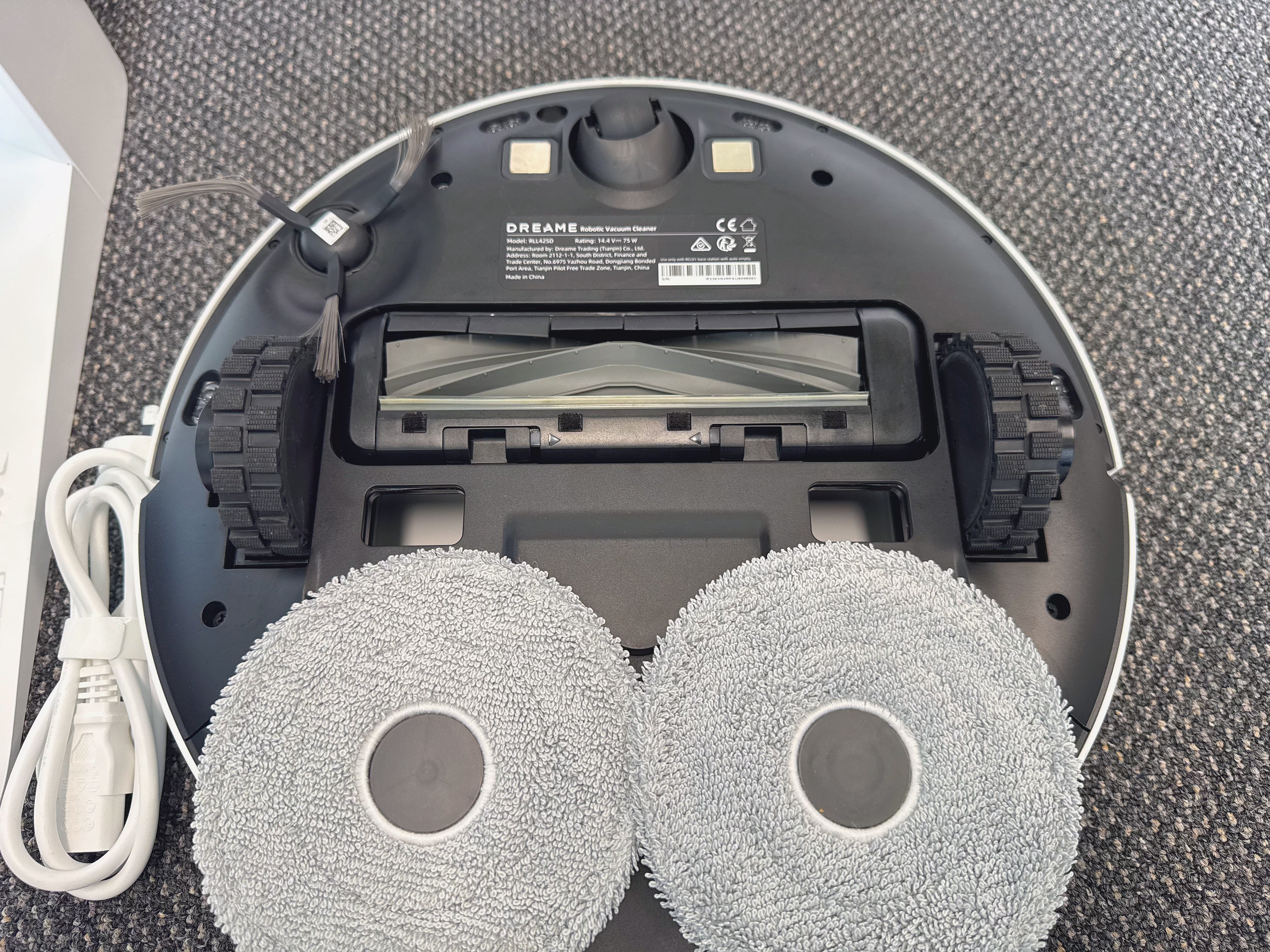 Dreame L10s Plus Robot Vacuum and Mop Cleaner-Refurbished